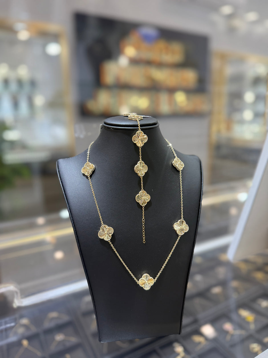 14KT SET GOLD SOLID CLOVER NECKLACE AND BRACELET - YELLOW GOLD