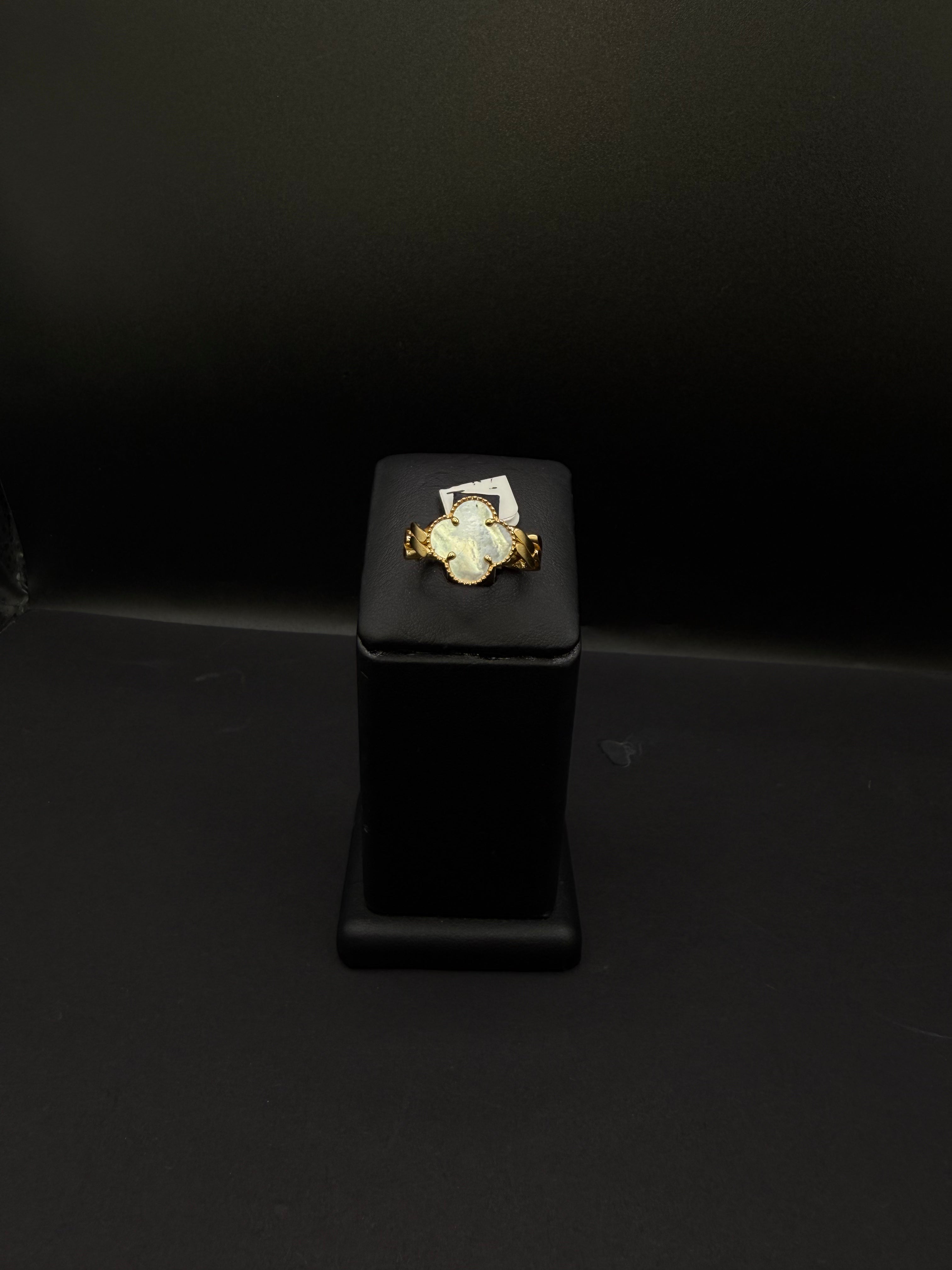 Women Ring 18KT