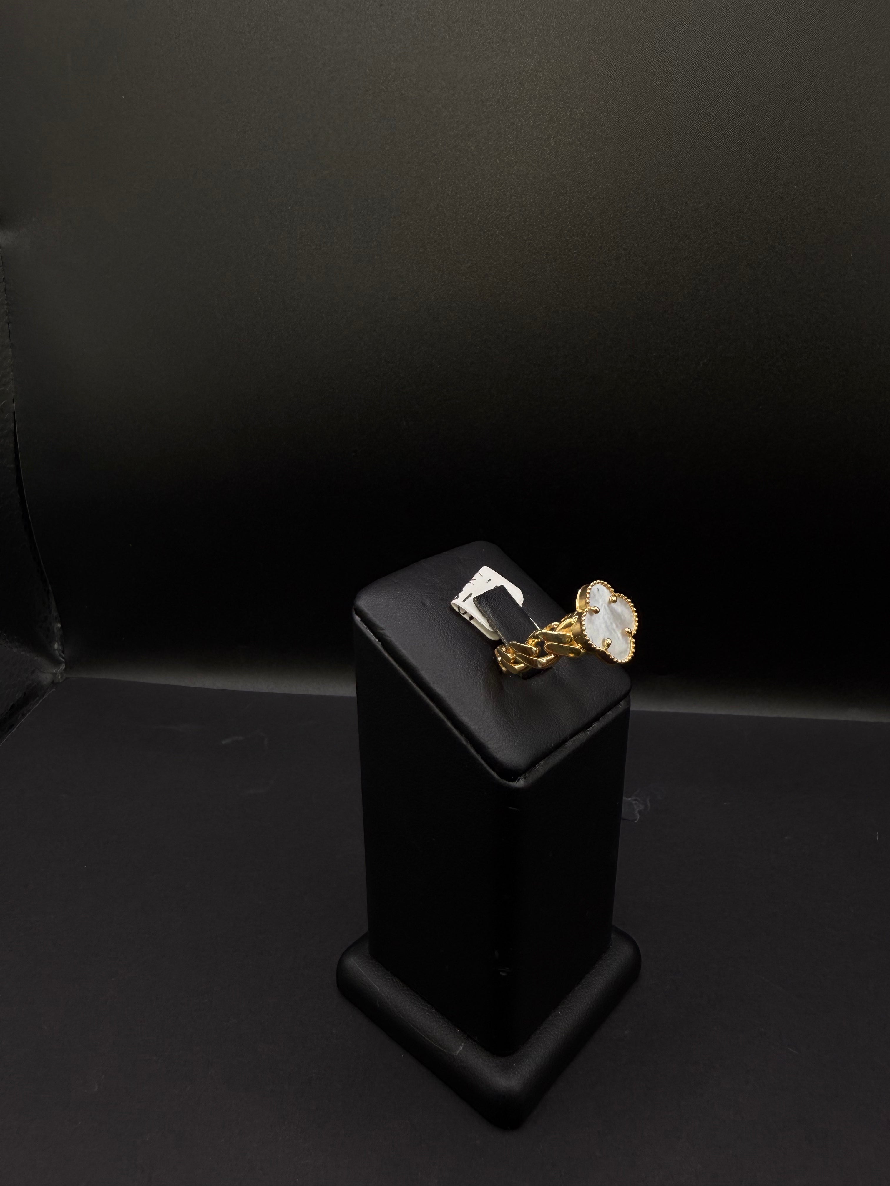 Women Ring 18KT