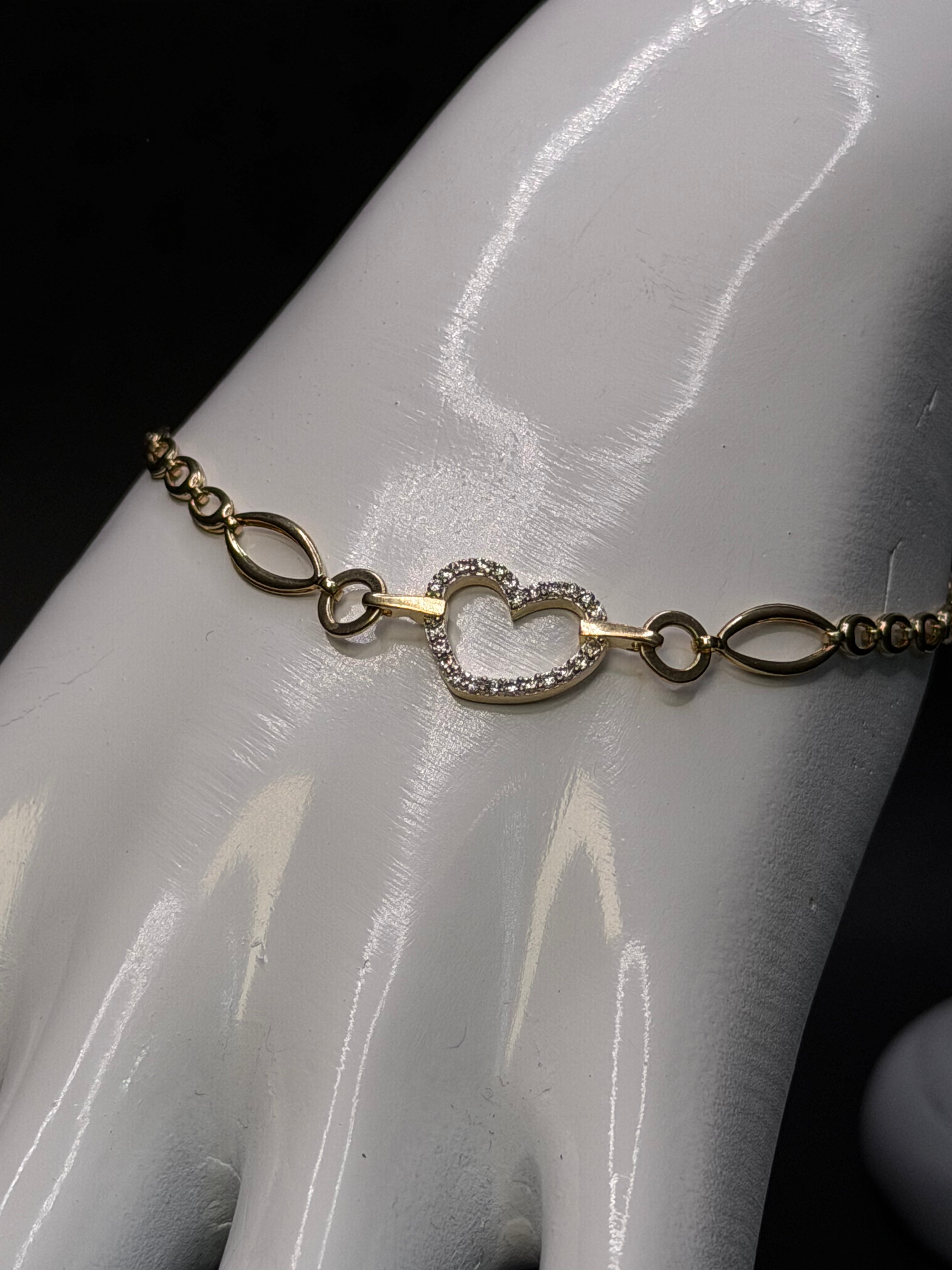 Elegant Heart Bracelet