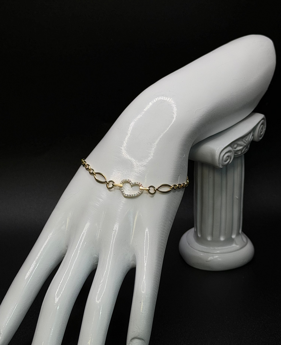 Elegant Heart Bracelet