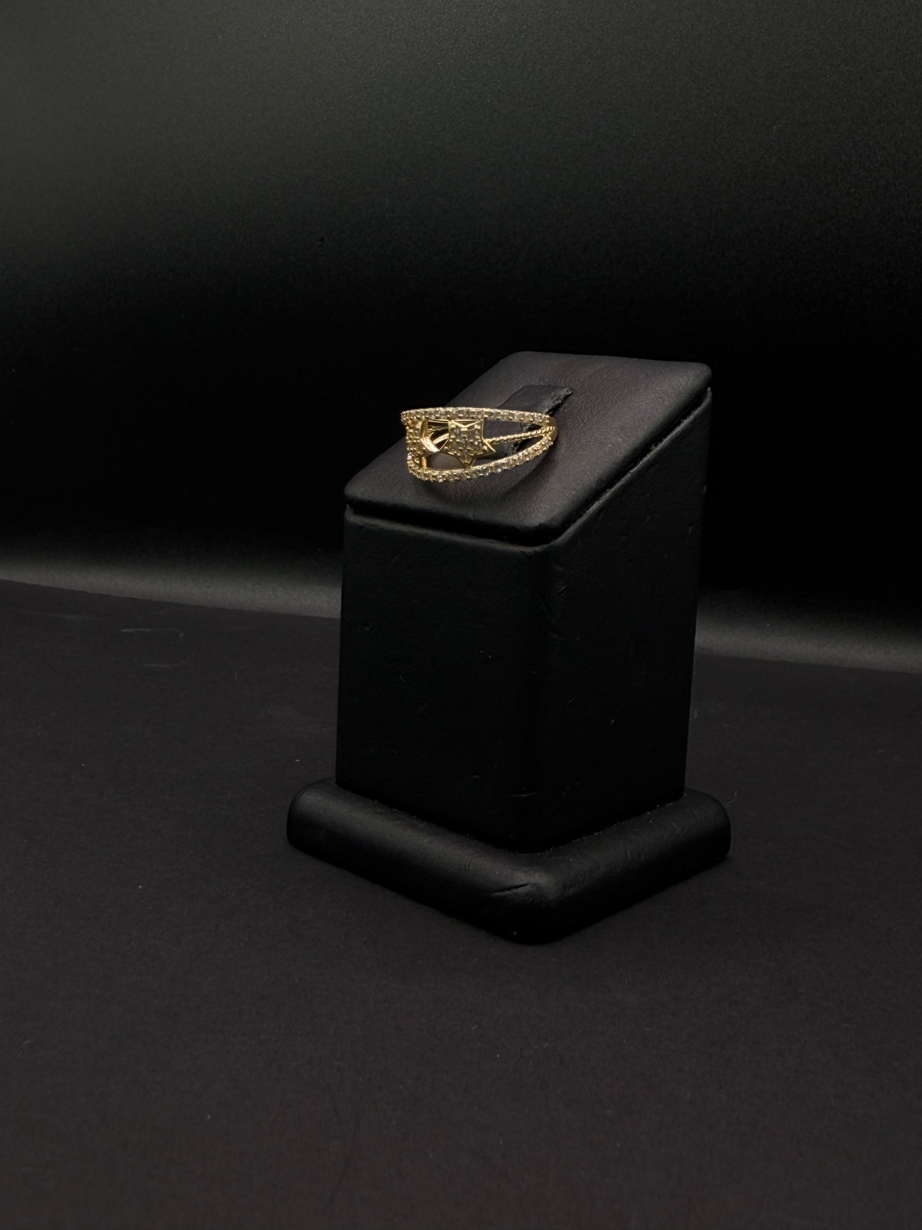 Women's Ring 14KT