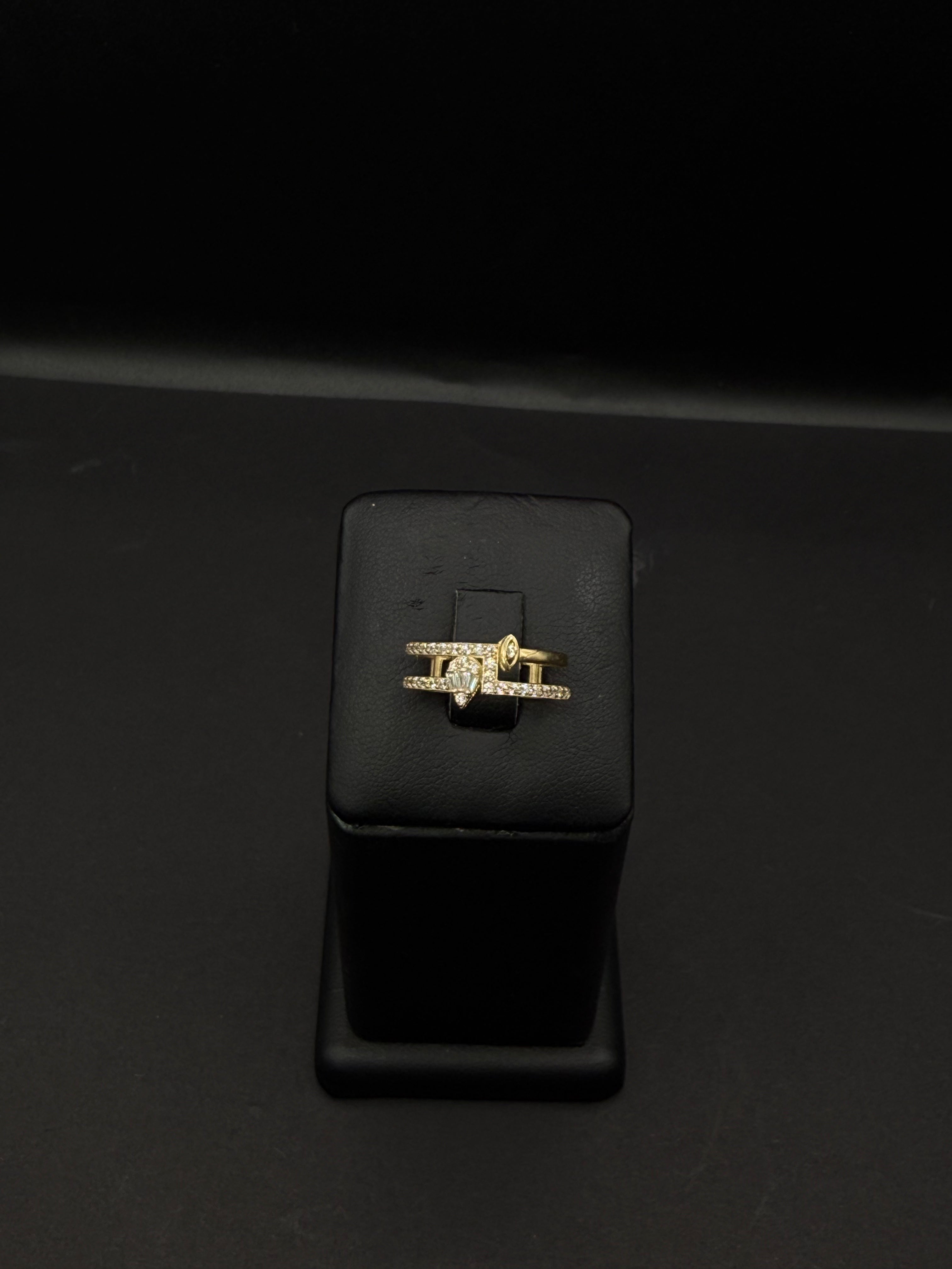 Women's Ring 14KT