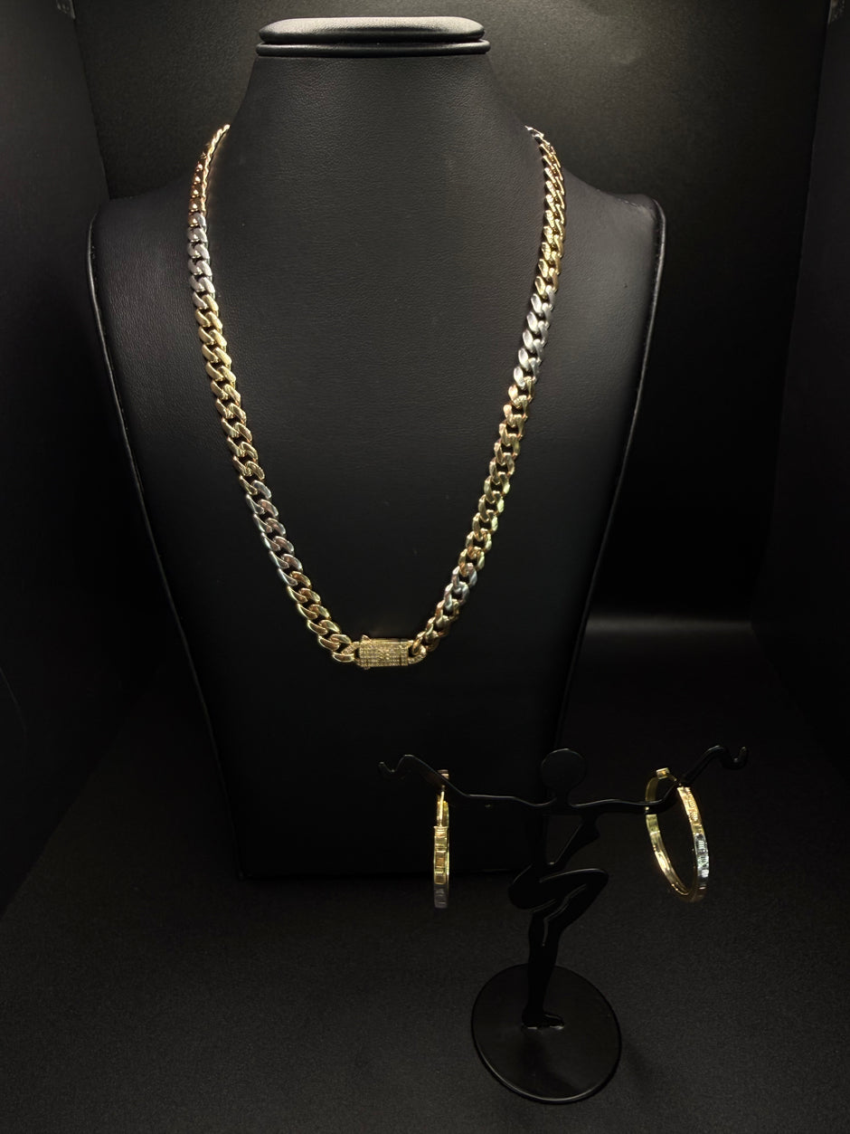 14k Gold Chocker