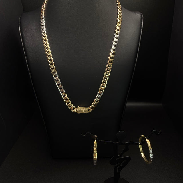 14k Gold Chocker