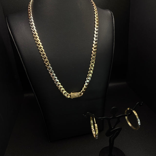 14k Gold Chocker