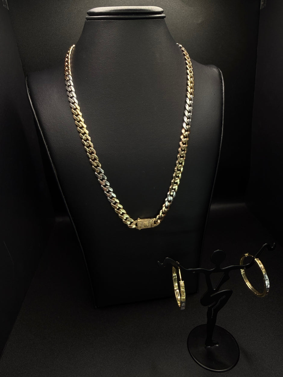 14k Gold Chocker