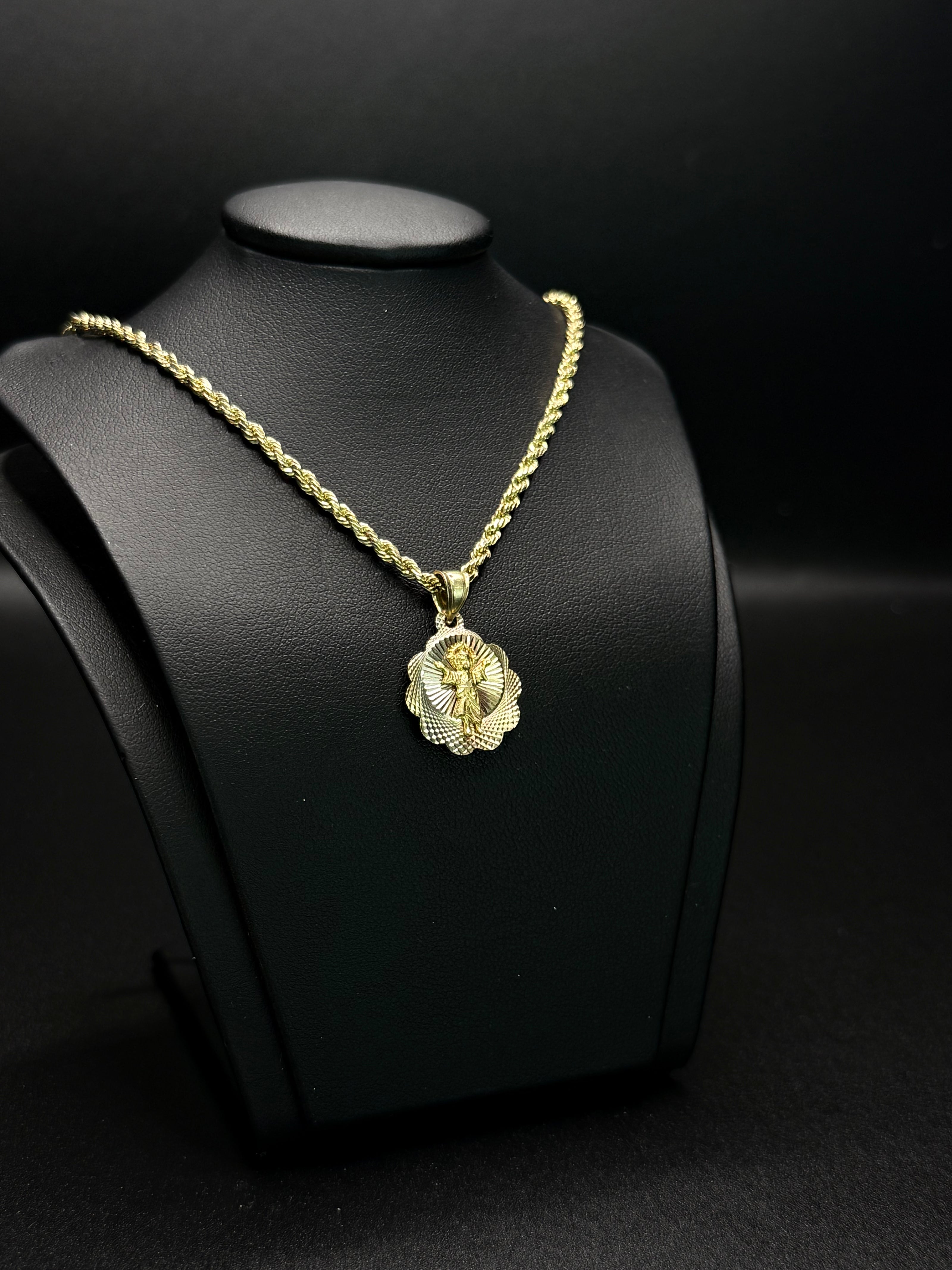 Kid's Chain and Pendant 14KT