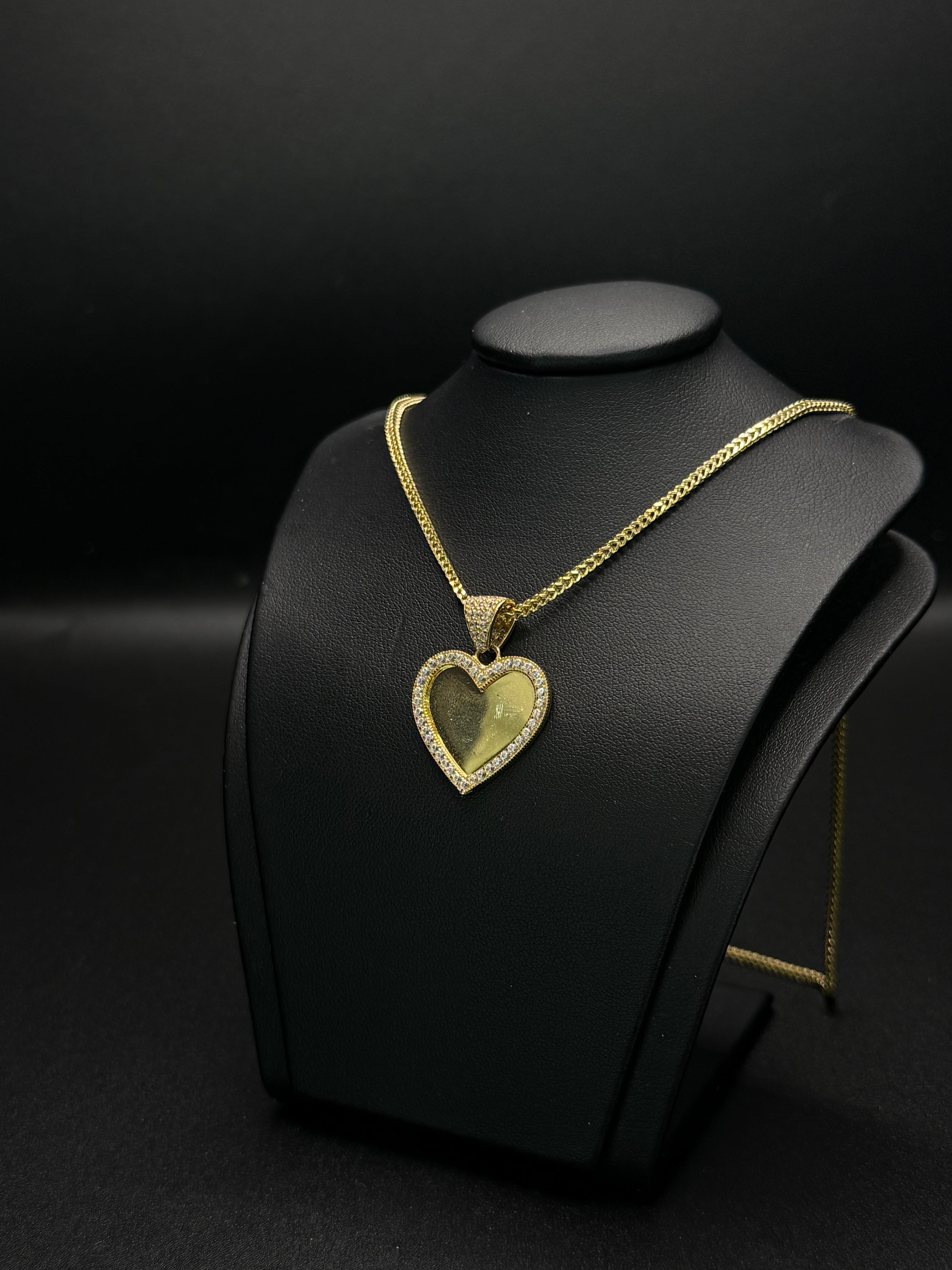 Kid's Chain and Picture Pendant 14KT