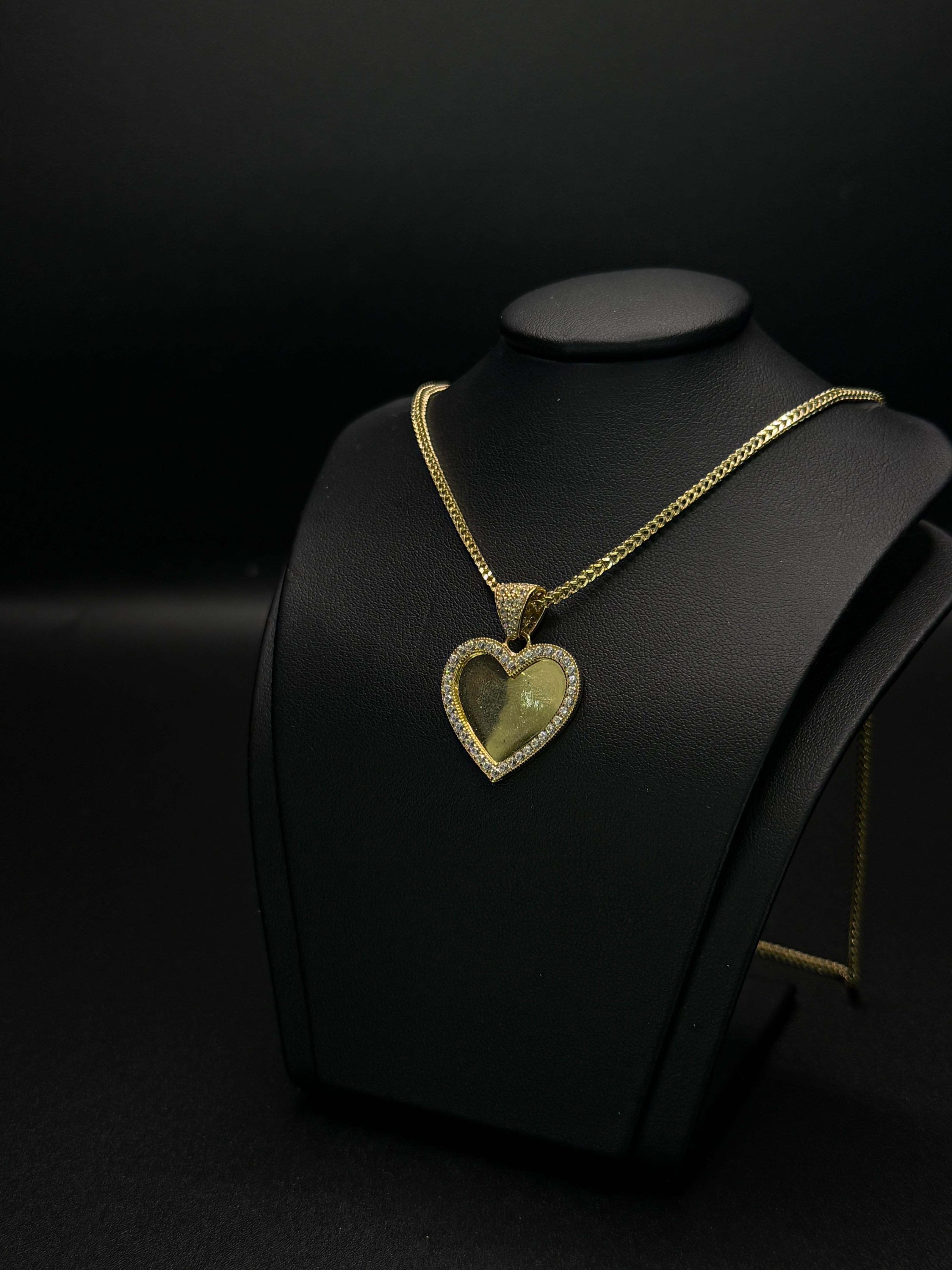 Kid's Chain and Picture Pendant 14KT
