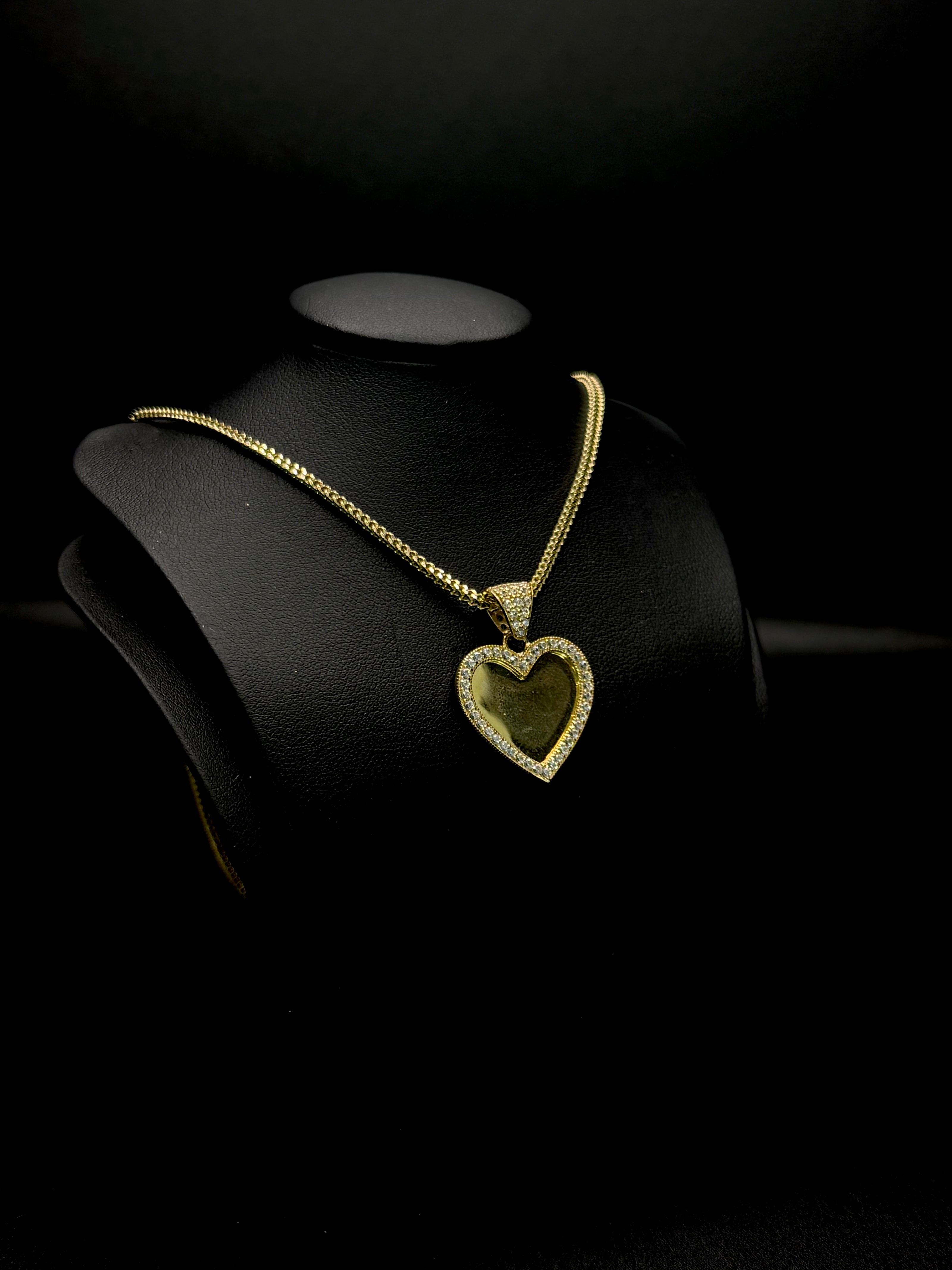 Kid's Chain and Picture Pendant 14KT