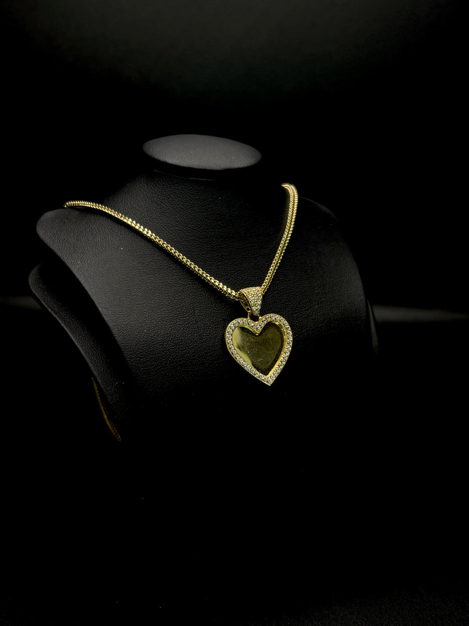 Kid's Chain and Picture Pendant 14KT