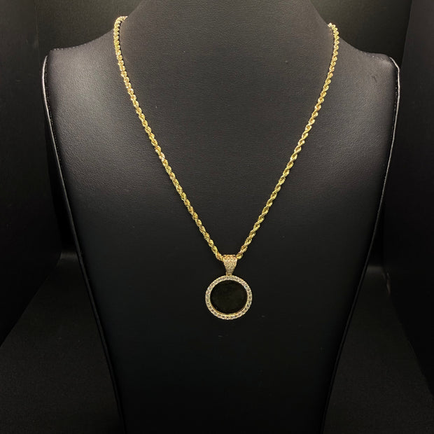 Chain And Picture Pendant.