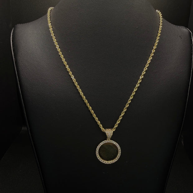 Chain And Picture Pendant.