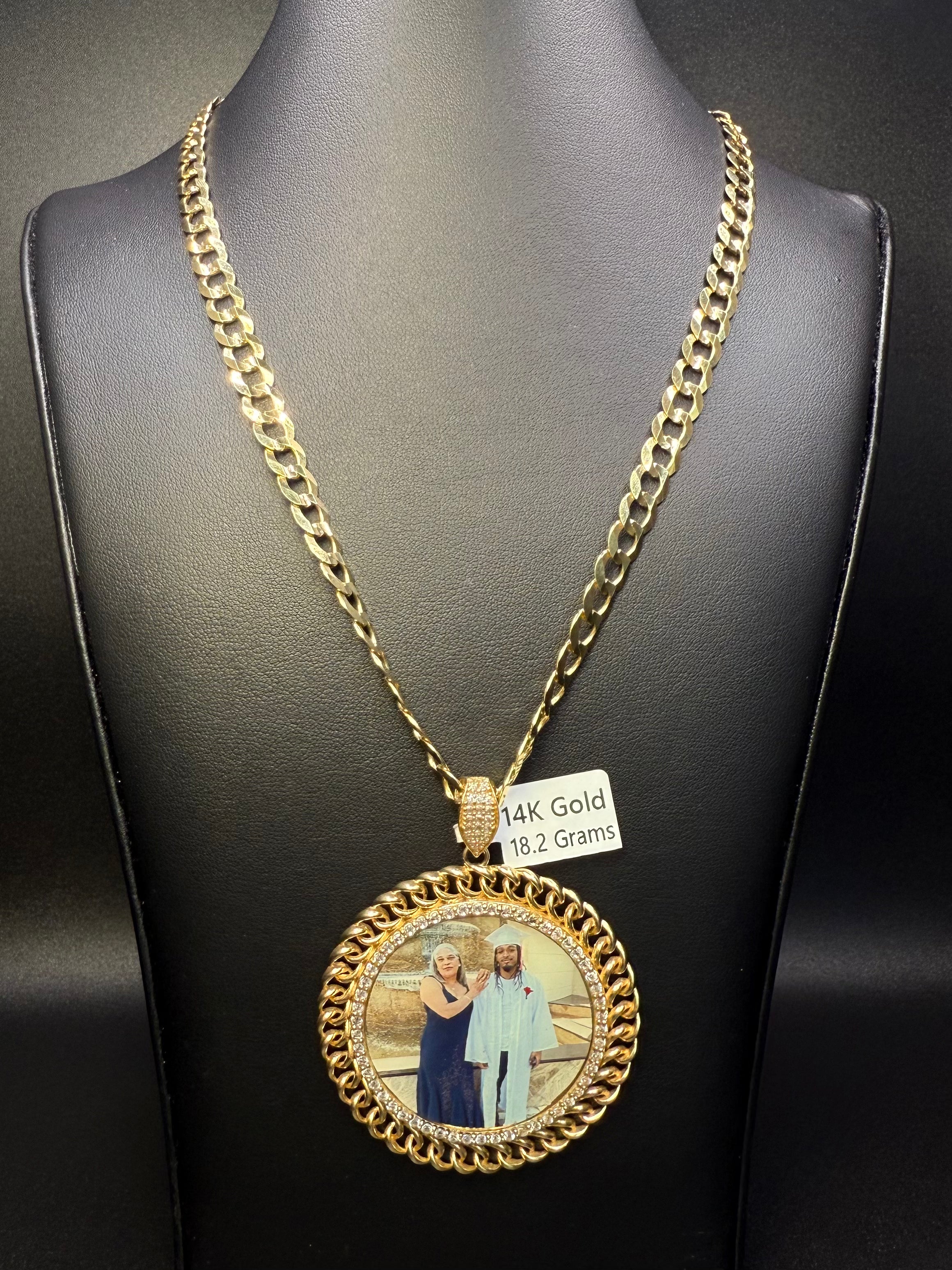 Cuban Solid with Photo Pendant