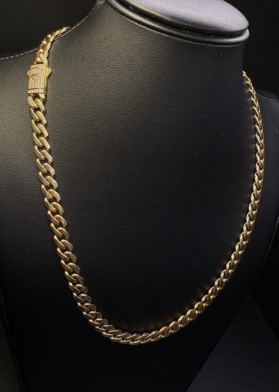 14k Gold Chocker