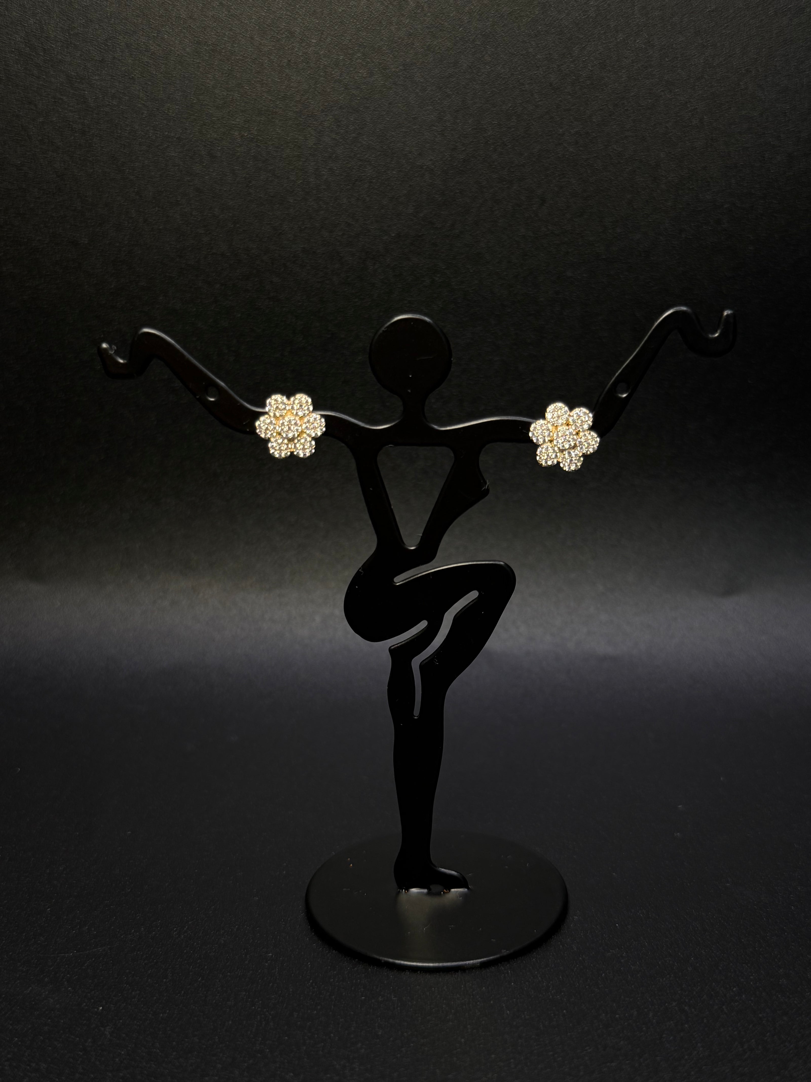 14kt Gold Flower Studs