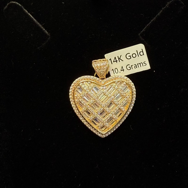 Heart Shape Pendant W/Zirconias