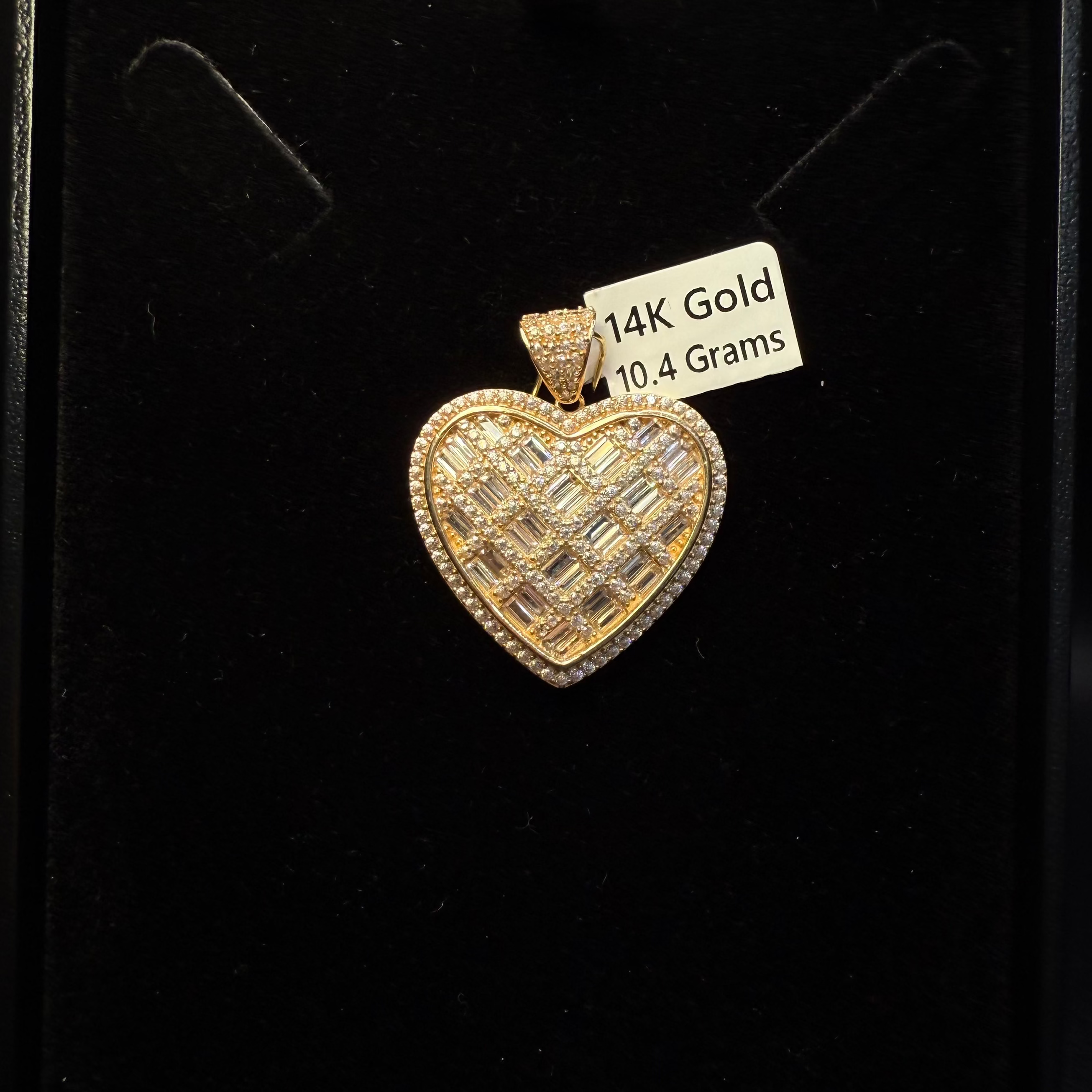 Heart Shape Pendant W/Zirconias